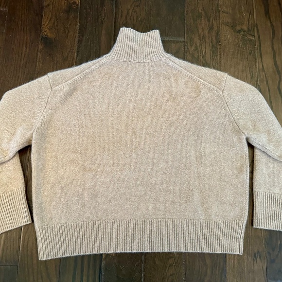 EUC! Tory Burch /Tory Sport Cashmere Relaxed Turtleneck - Size M - Picture 10 of 10